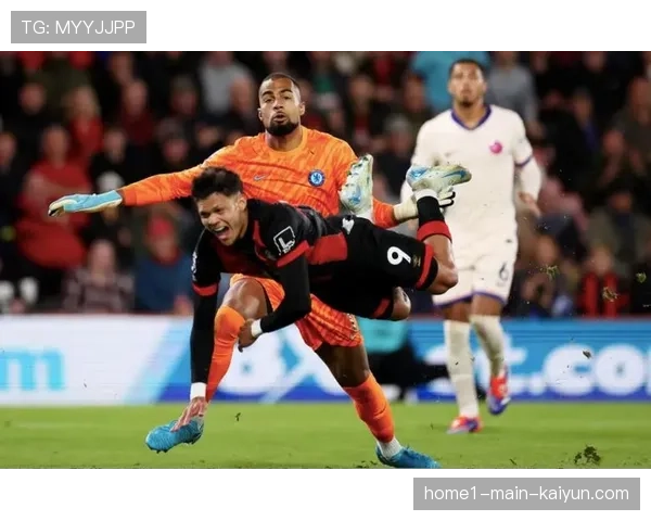 伯恩茅斯3比2绝杀热刺 塞门约补时阶段兜射破门锁定胜局