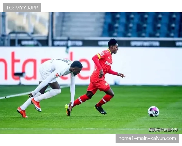 勒沃库森防线协防能力下降 需警惕对手快速反击